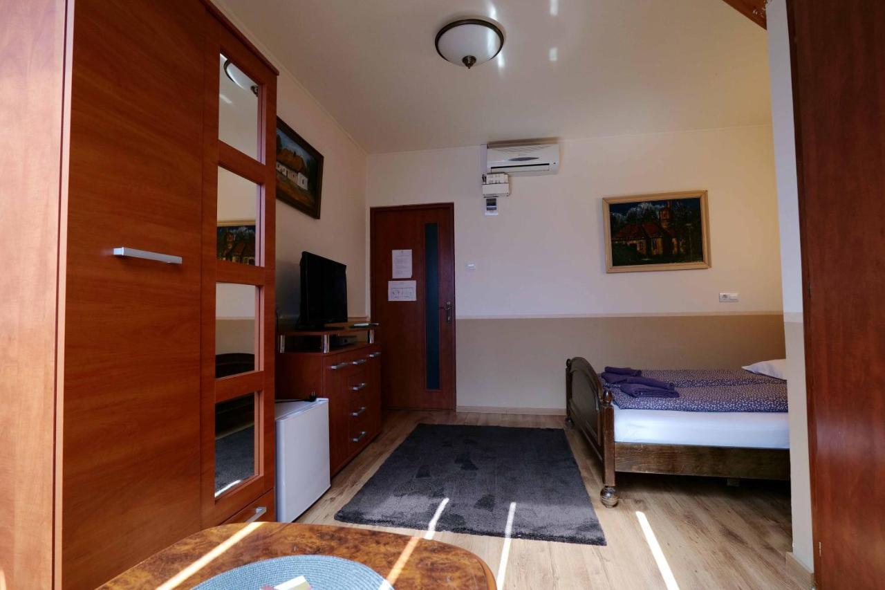 Nyilas Fogado Hotel Nyíregyháza Esterno foto