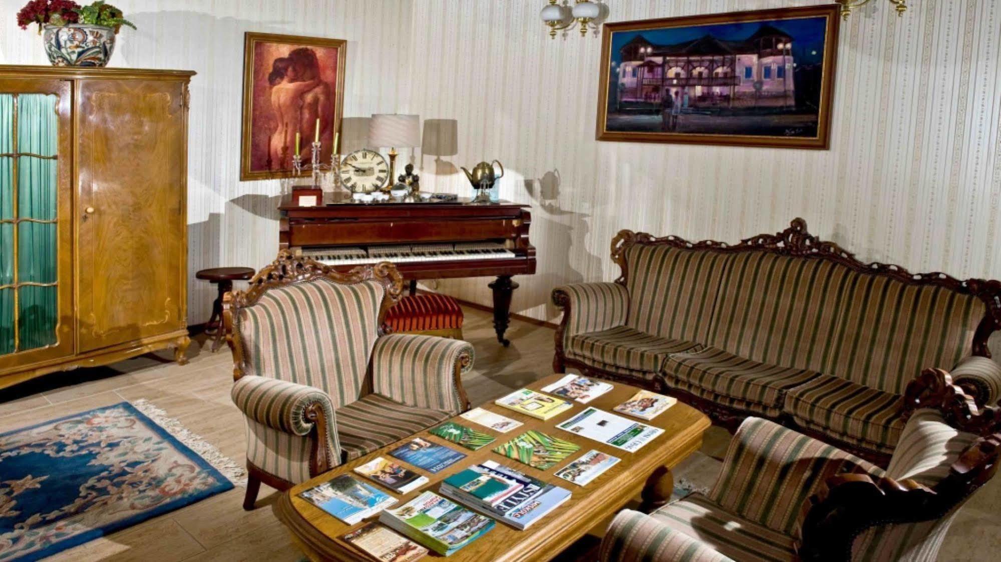 Nyilas Fogado Hotel Nyíregyháza Esterno foto